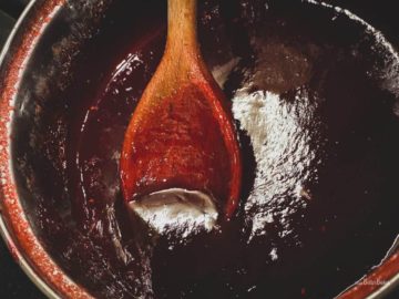 raspberry jam in pan