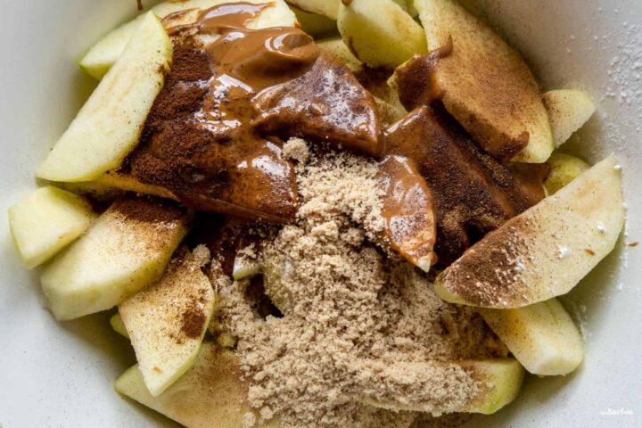 apples with Biscoff added
