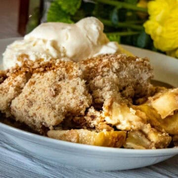 dish of crumble