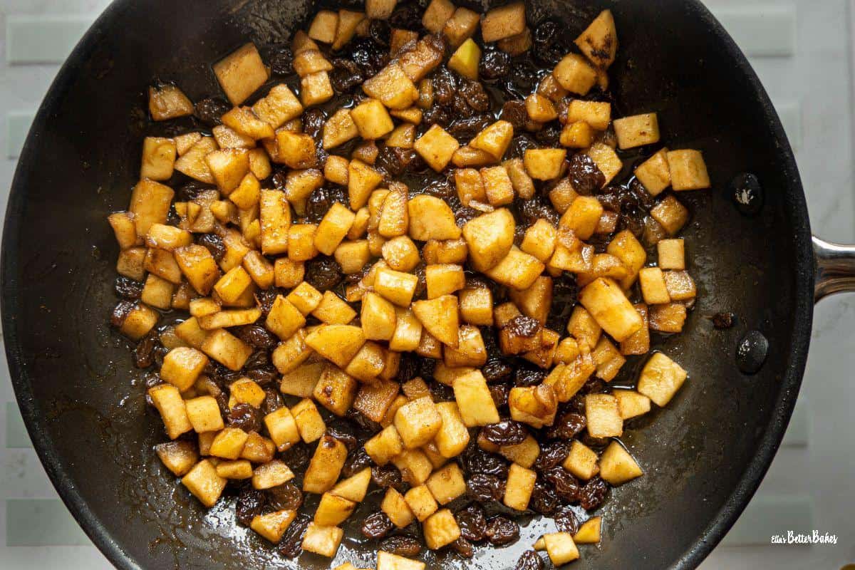 apple and sultana mixture cooked