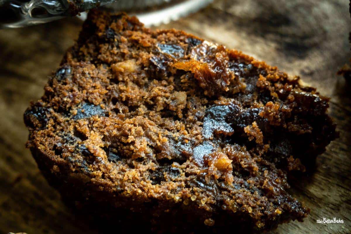 christmas cake slice close up