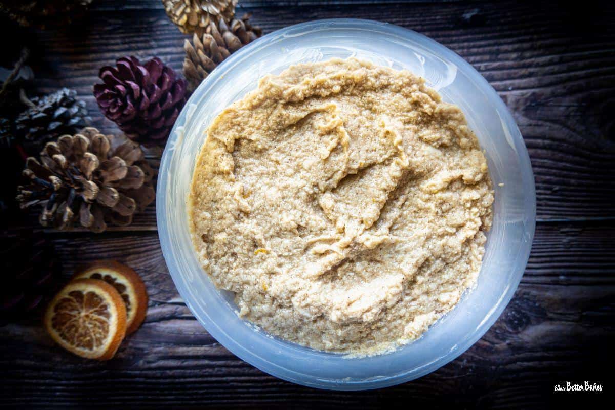 mulled wine sponge pudding in bowl