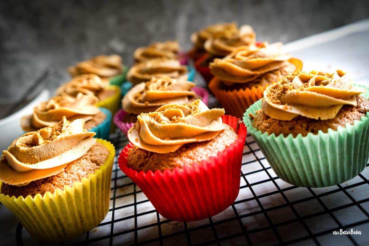 iced Biscoff cakes on a cooling rack