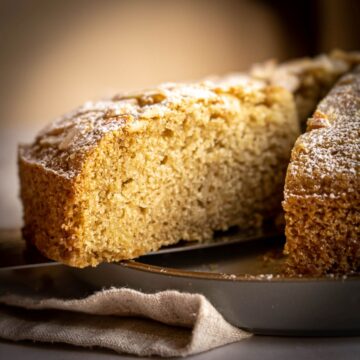 featured image of vegan olive oil cake