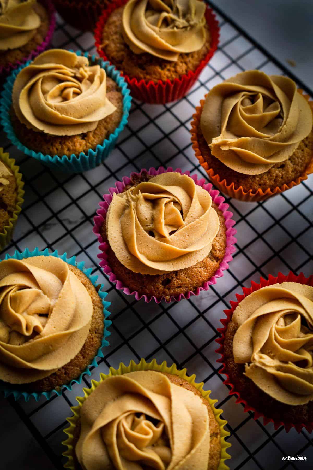 Biscoff cakes iced