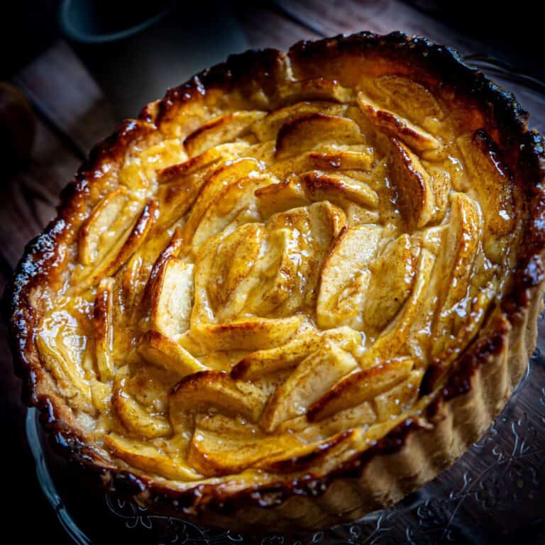 baked apple and custard tart featured image